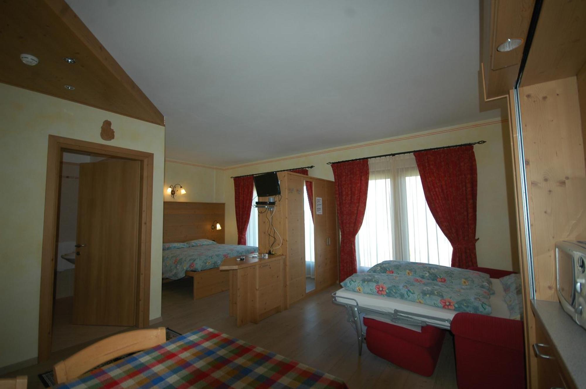 Hotel La Tea Livigno Habitación foto